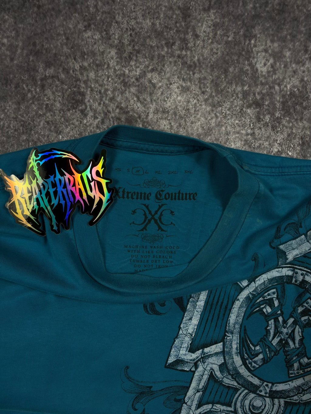 (RARE) 2000s XTREME COUTURE SHIRT (M)