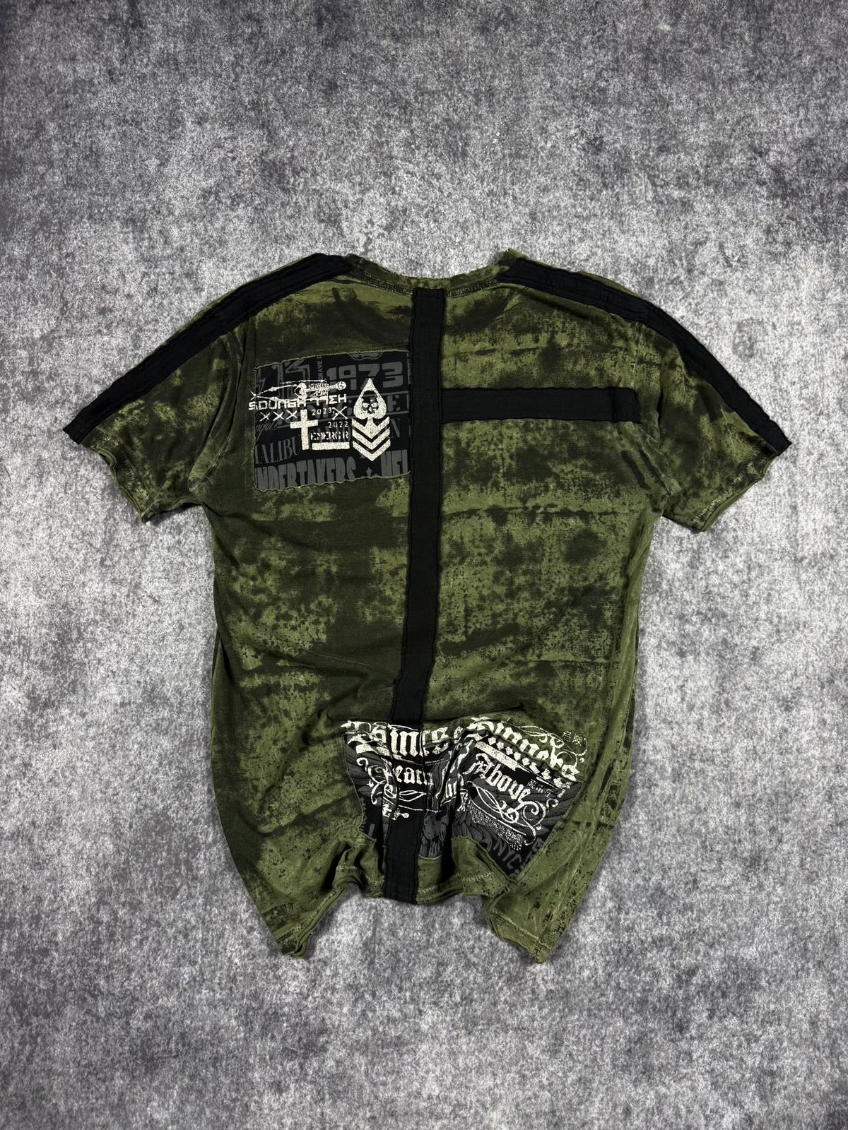 (RARE) 2000S AFFLICTION SHIRT (M)
