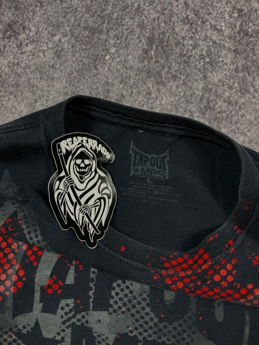 2000s tapout shirt (L)