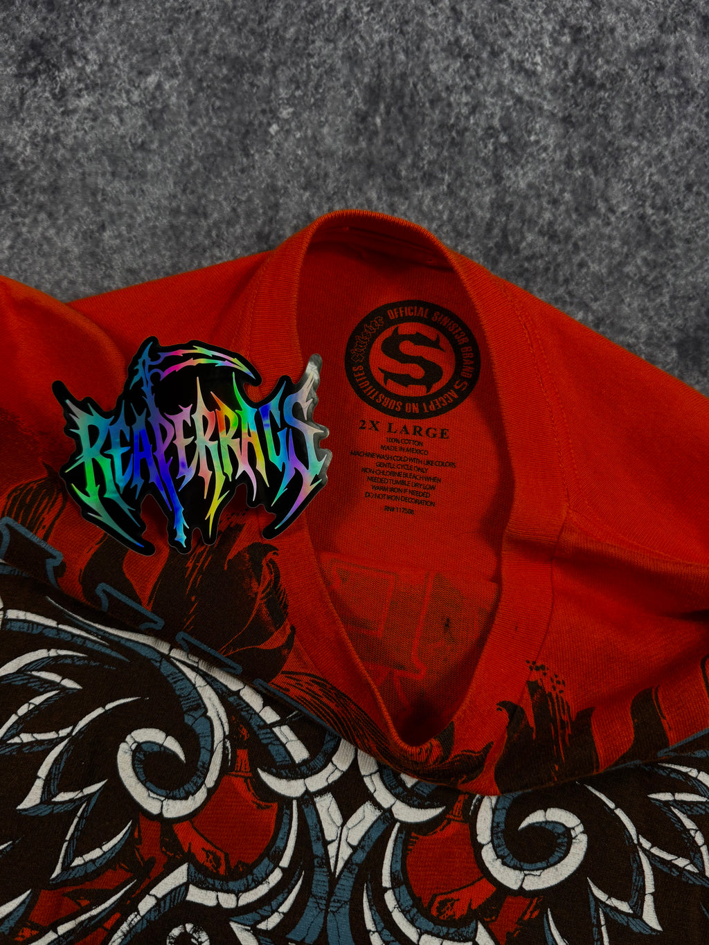 (rare) 2000s sinister shirt (XL)