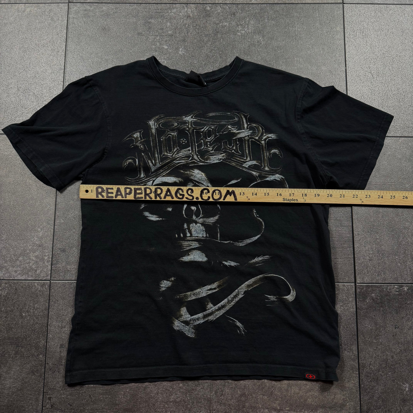 (rare) 2000s no fear shirt (M)