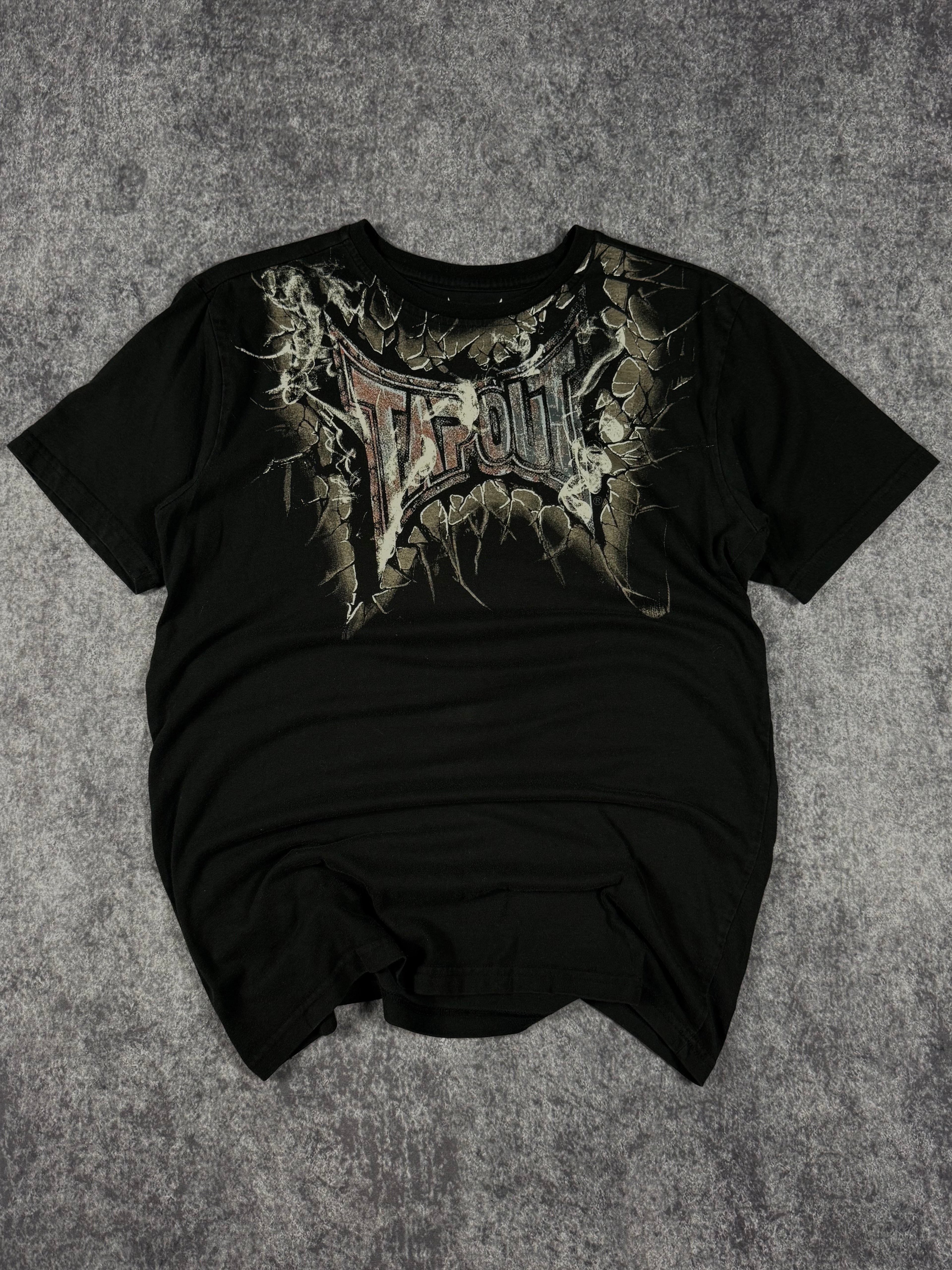 (rare) 2000s tapout shirt (S)