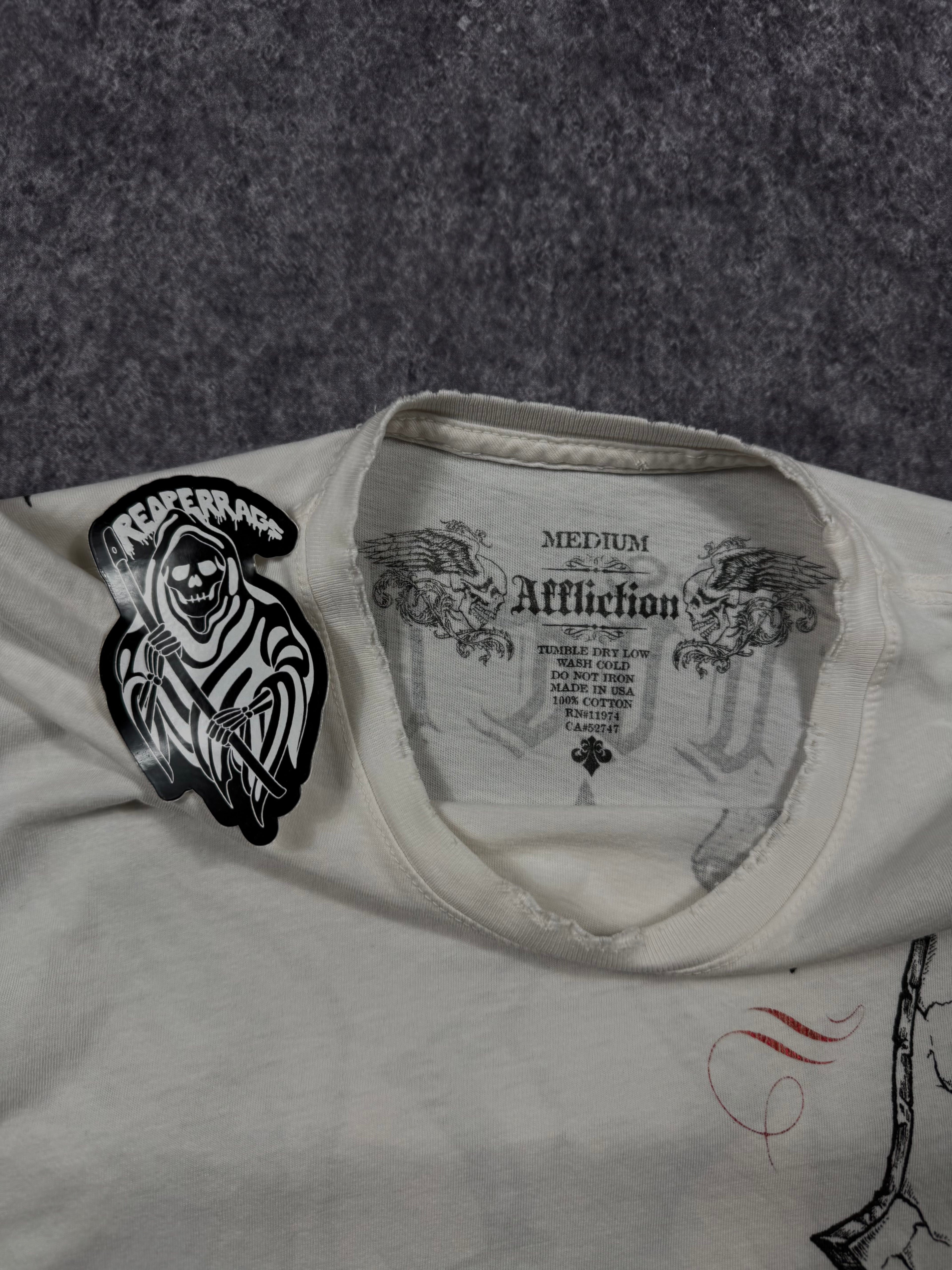 (rare) 2000s affliction shirt (M)