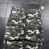 Deadstock 2000s Camo Jeans (40x29)