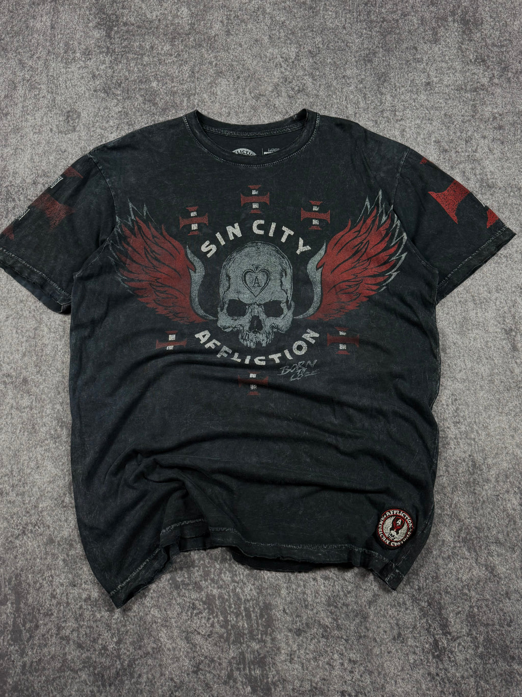 2000s affliction shirt (L)