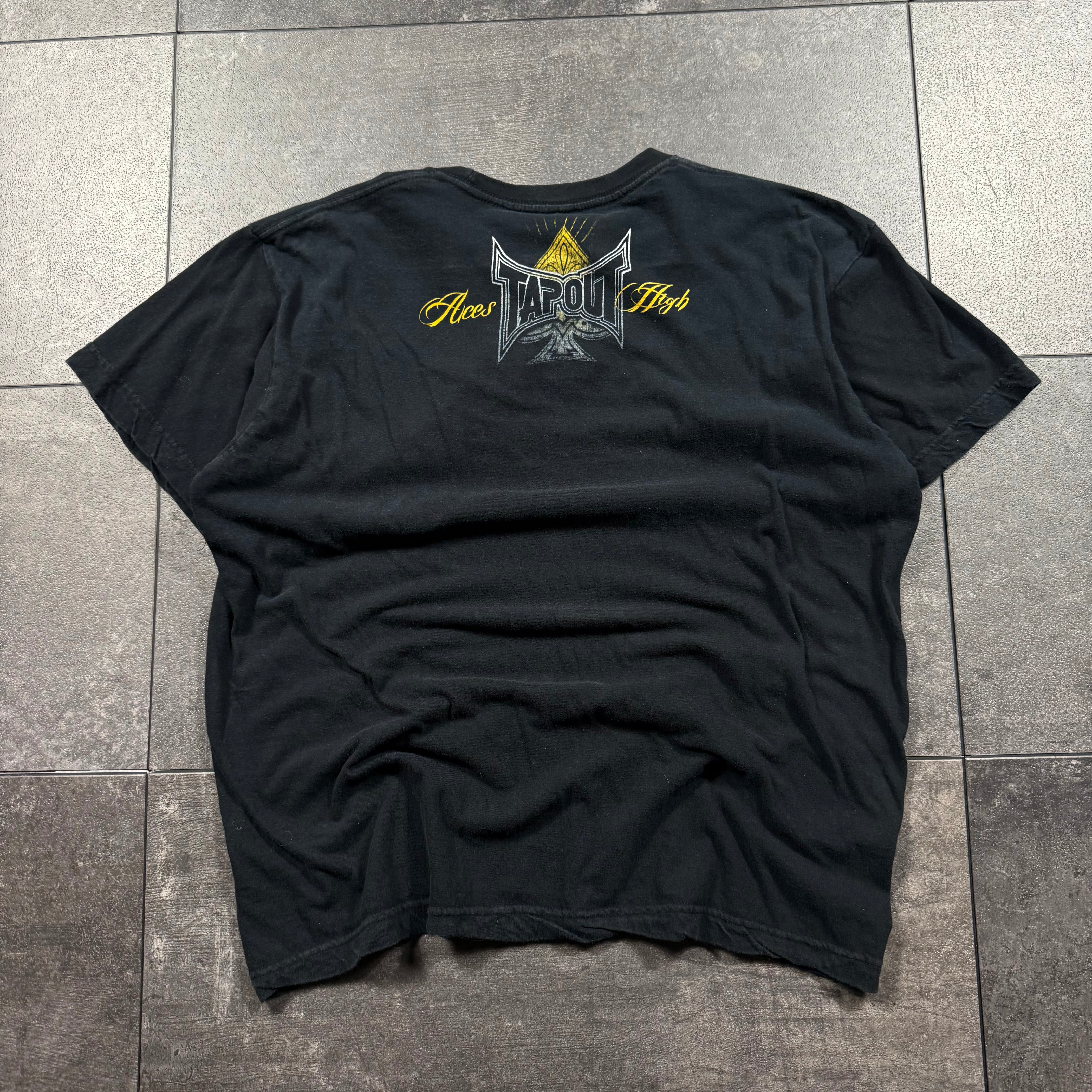 2000s Tapout Shirt (L)