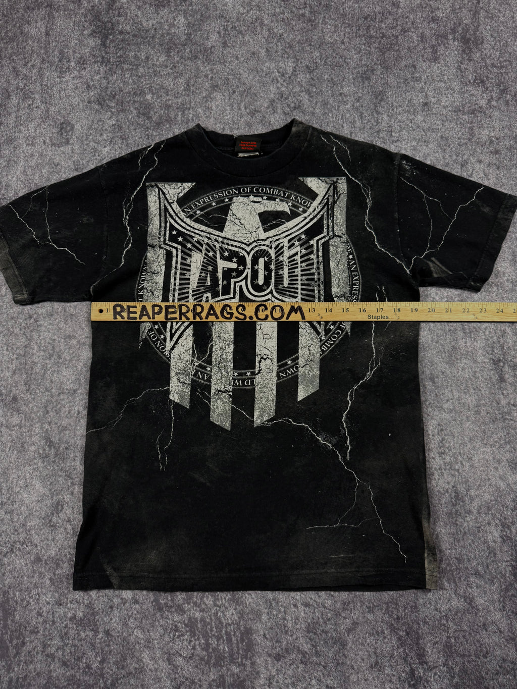 2000s tapout shirt (S)