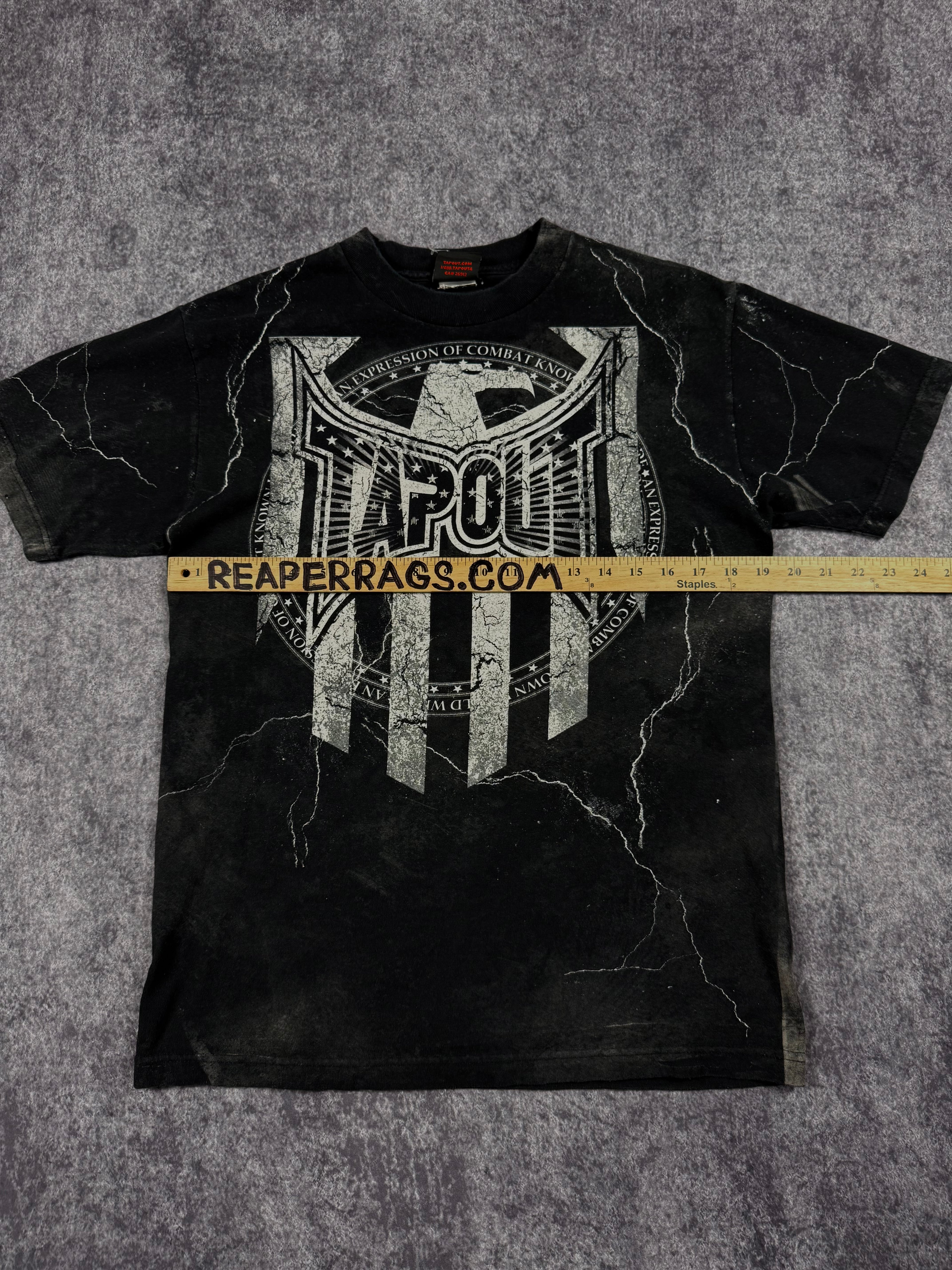 2000s tapout shirt (S)