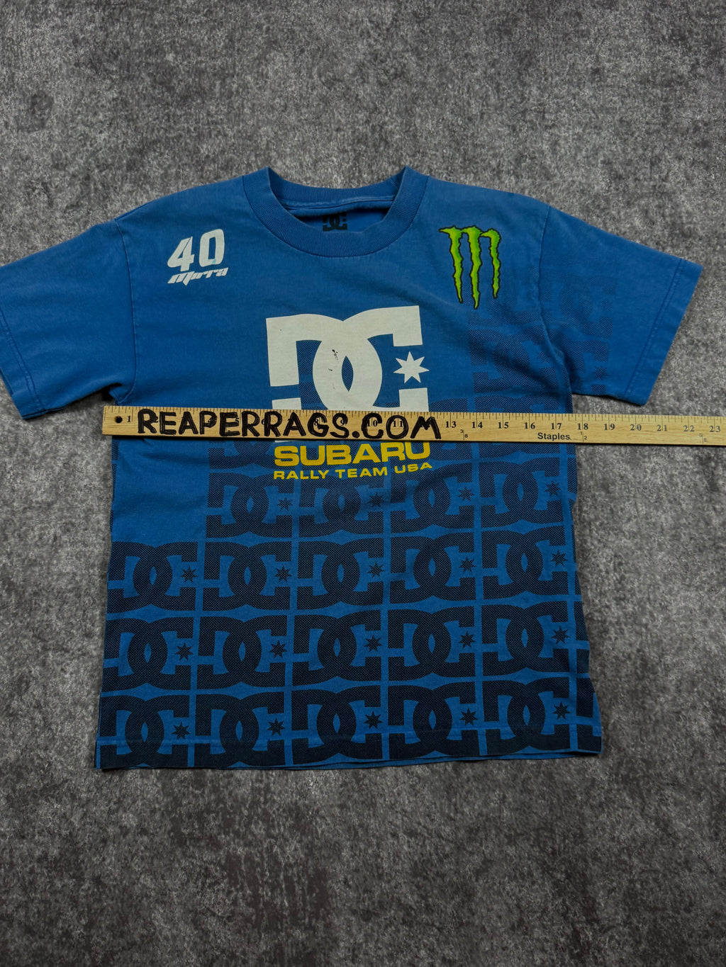 (rare) 2000s monster energy x dc shoes x subaru shirt (S)