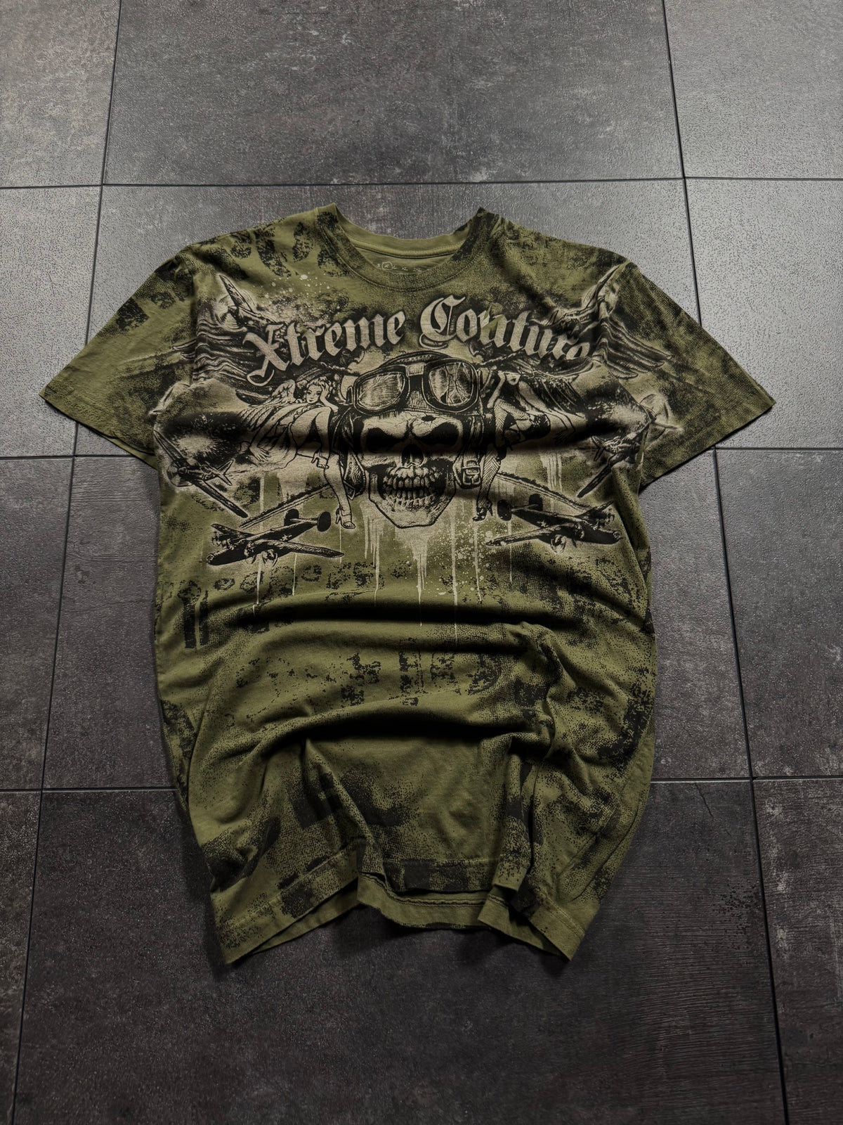2000s xtreme couture shirt (S)