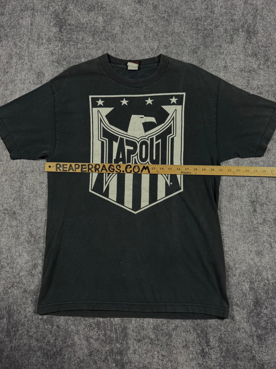 2000s tapout shirt (L)