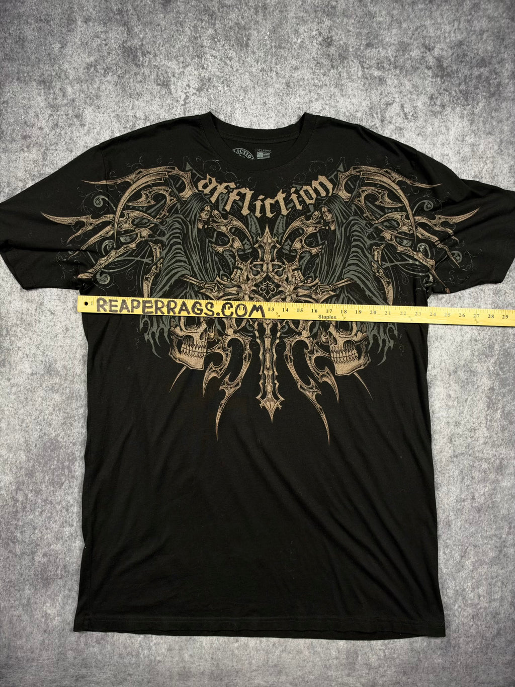 (RARE) 2000S AFFLICTION SHIRT (XL)