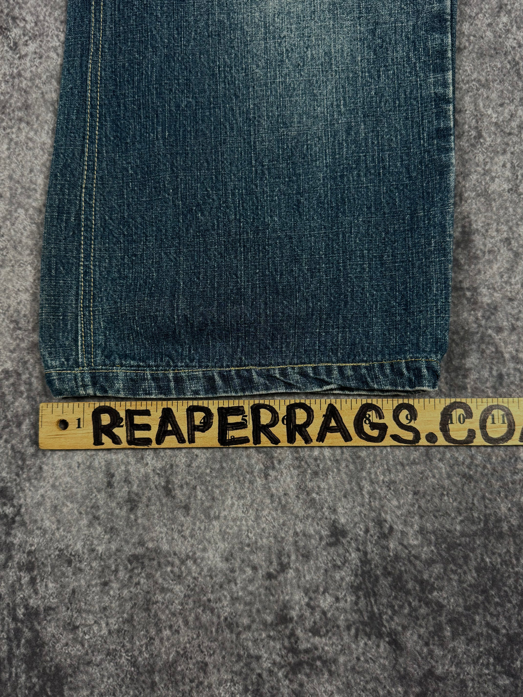 (rare) 2000s southpole jeans (36x28)