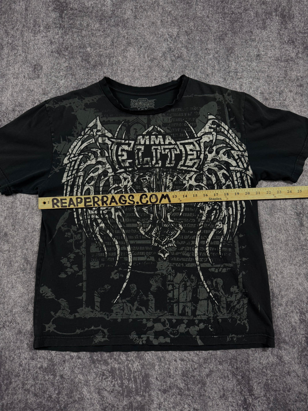 (rare) 2000s mma elite shirt (M)