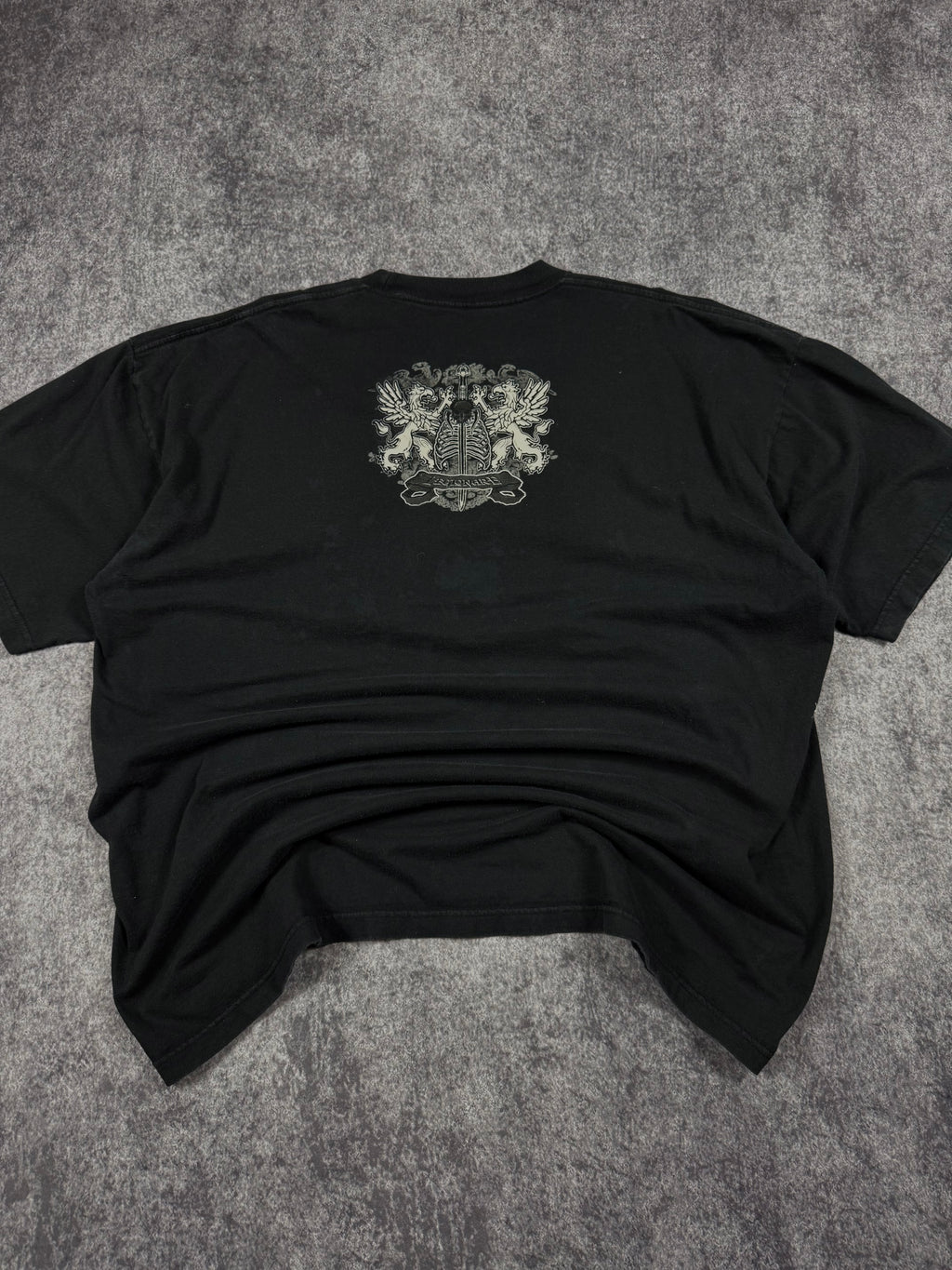 (rare) 2000s grunge shirt (XXL)
