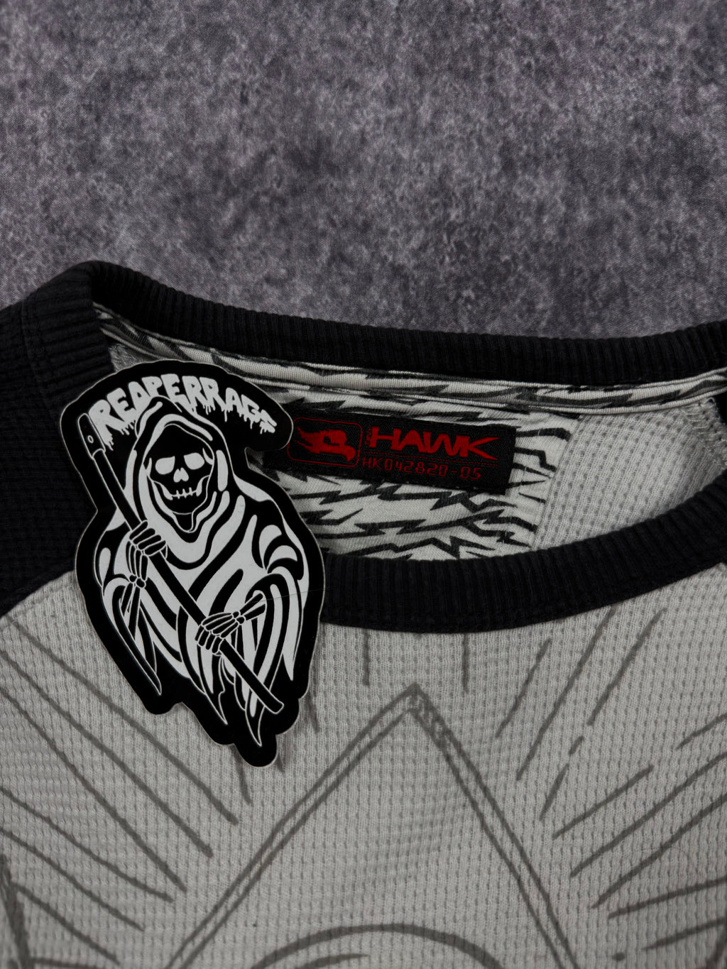 (rare) 2000s tony hawk thermal (XXS)