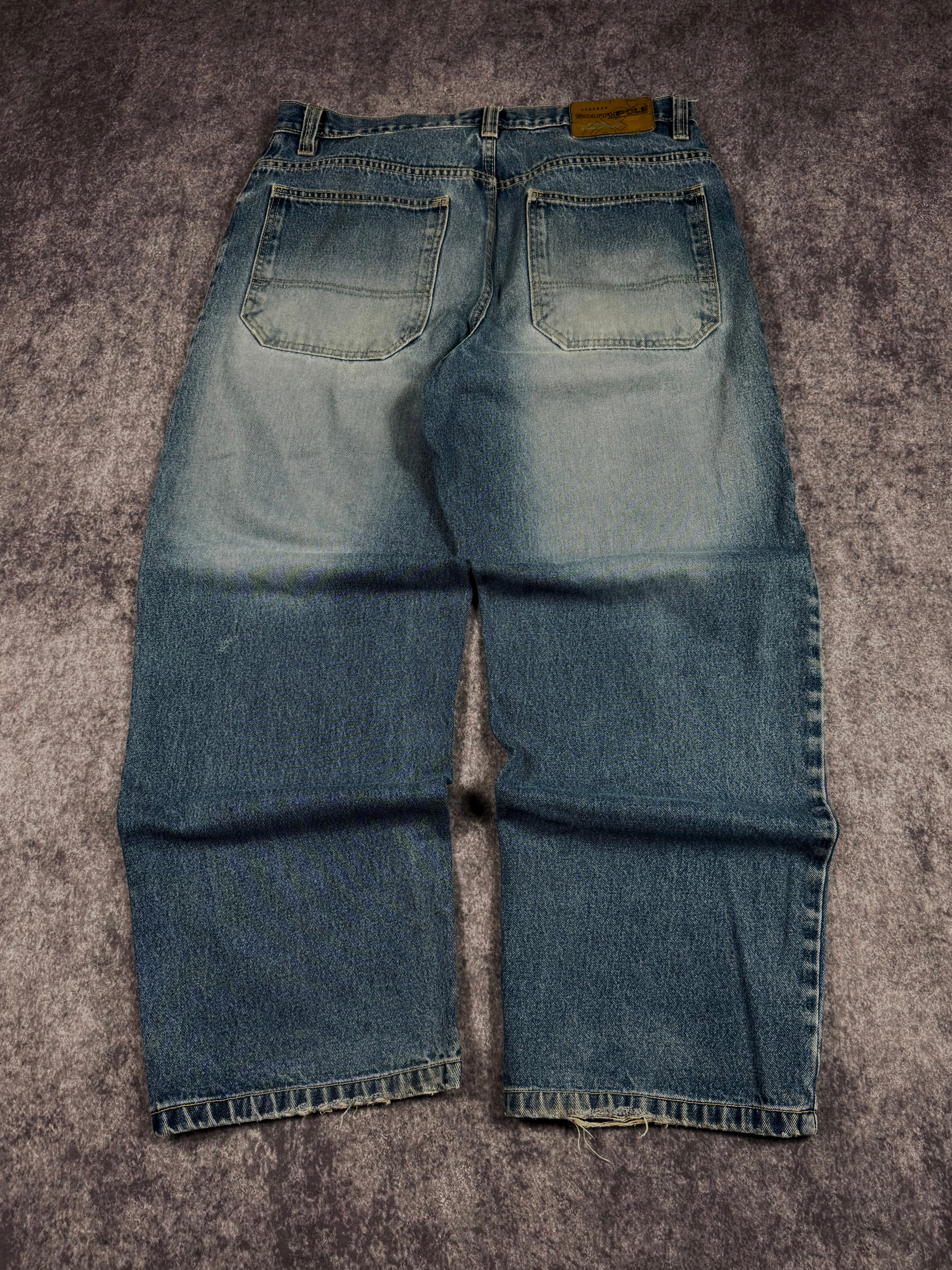 (rare) 2000s southpole jeans (34x30)