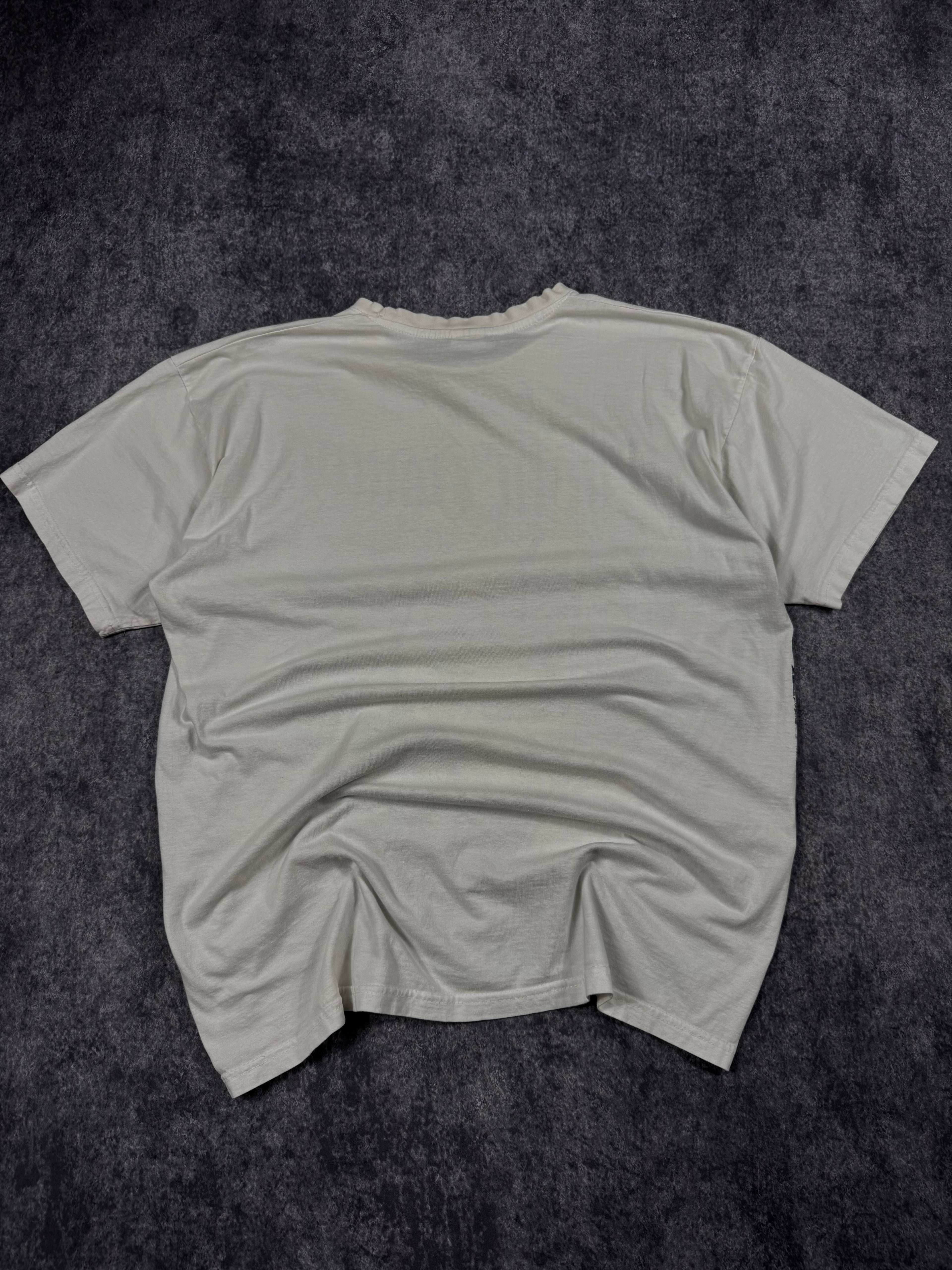 2000s winged skull shirt (L)