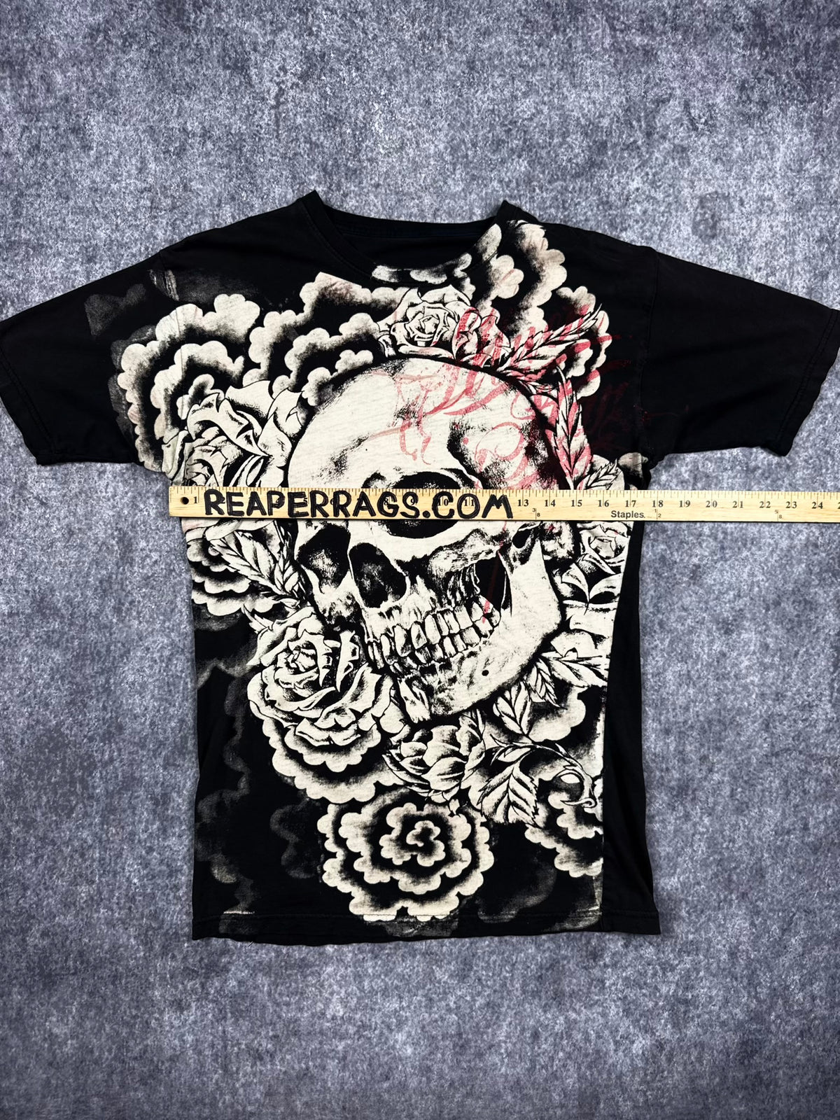 (RARE) 2000S XTREME COUTURE SHIRT (S)