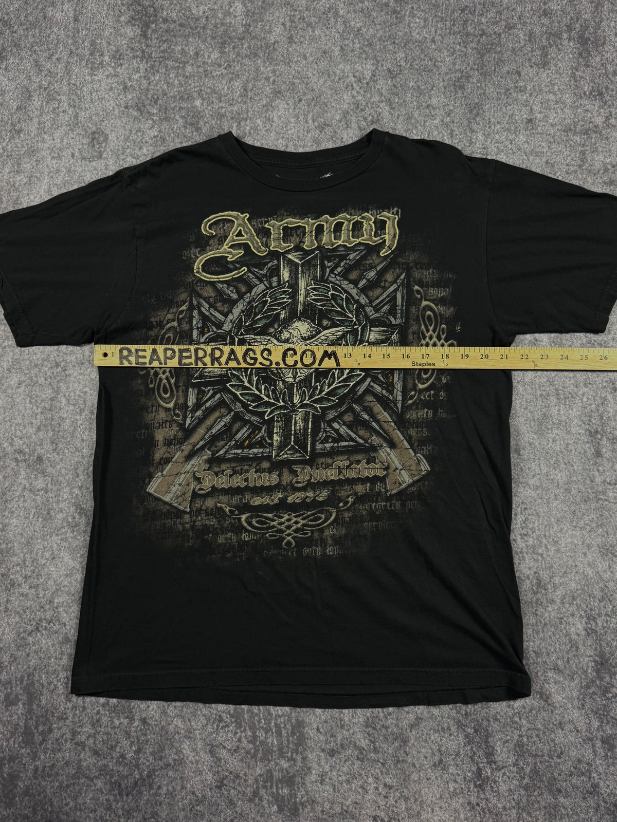 2000s army shirt (L)