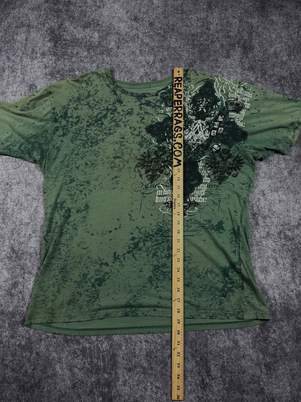 (rare) 2000s archaic x affliction shirt (XL)