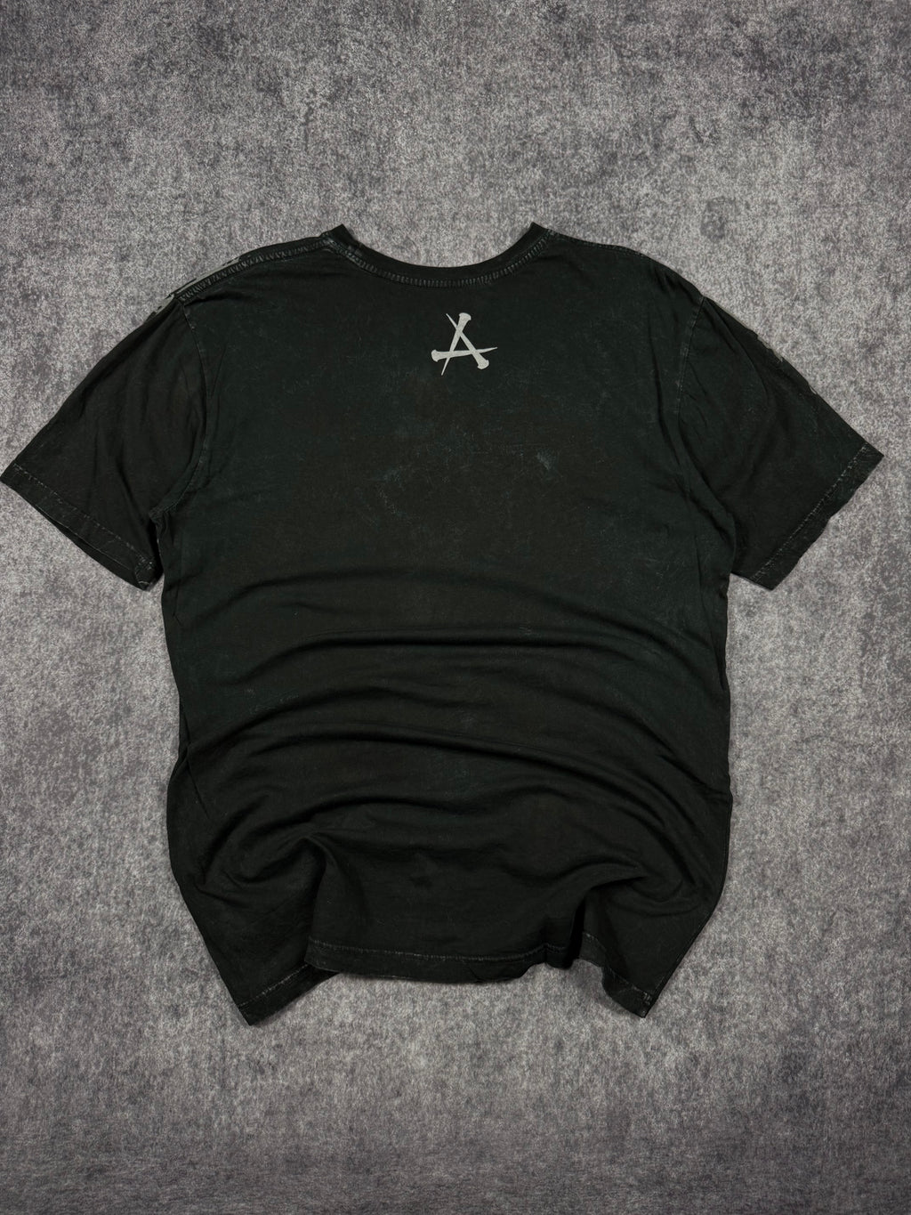 2000s affliction shirt (L)