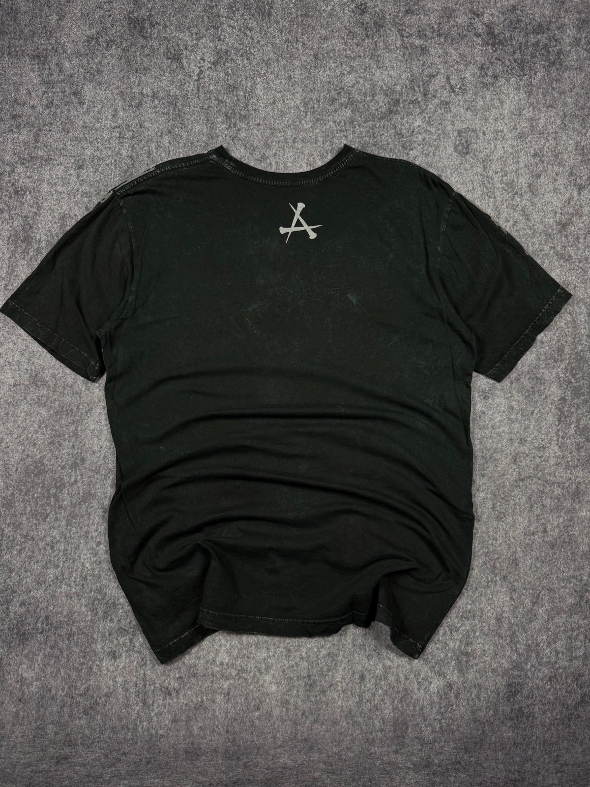 2000s affliction shirt (L)