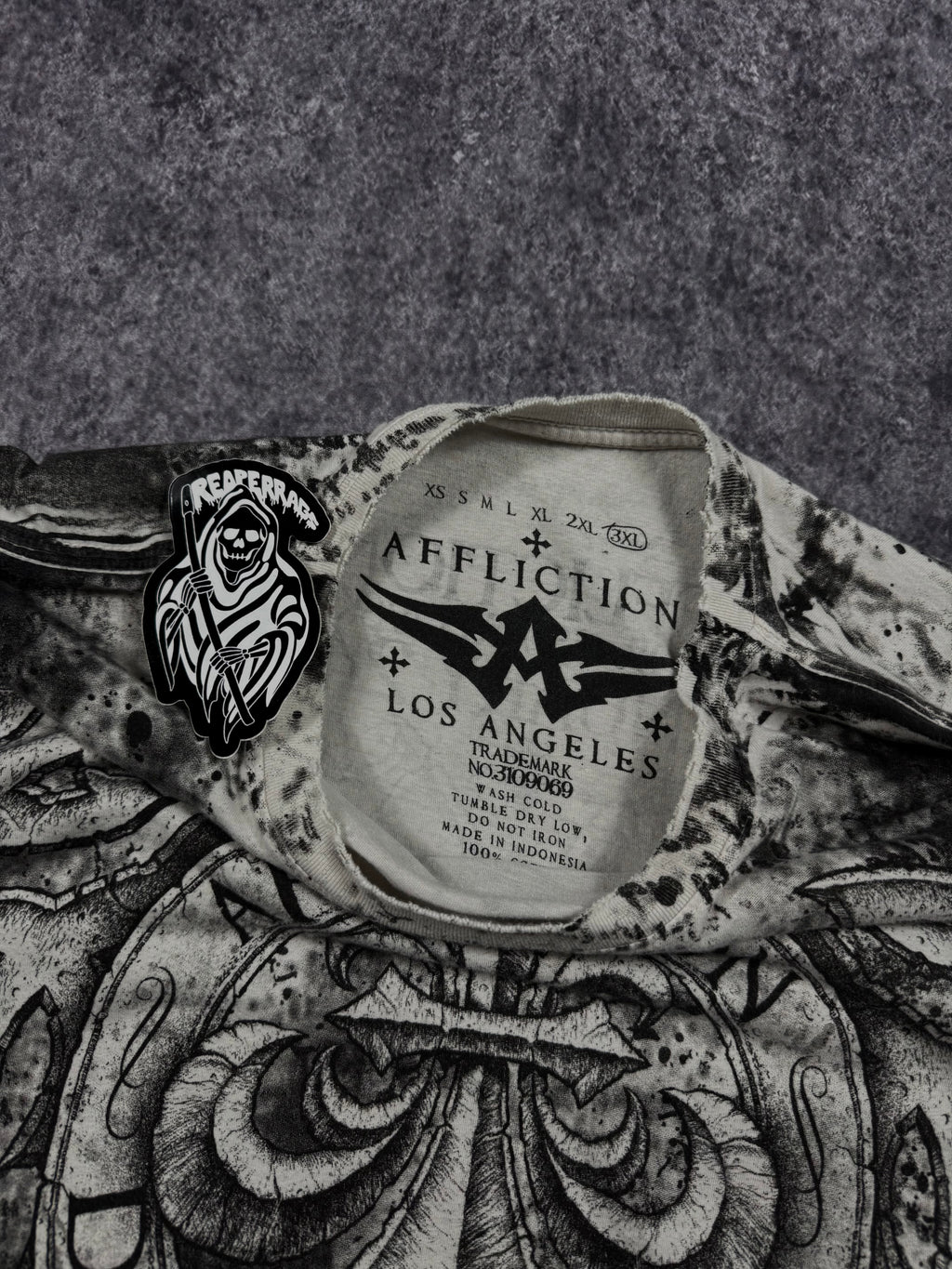 (rare) 2000s affliction x fedor shirt (XL)