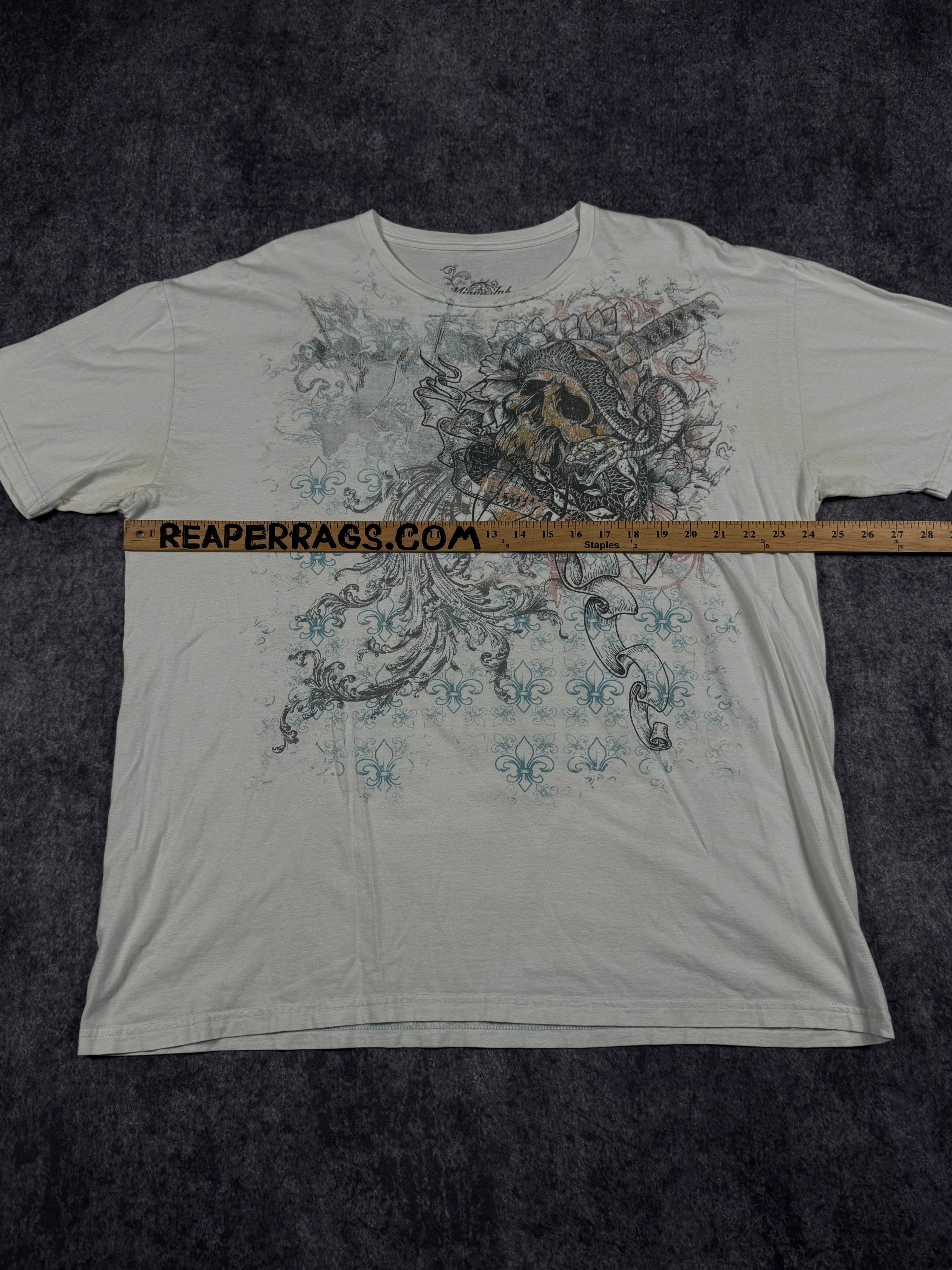 2000s miami ink shirt (XL)
