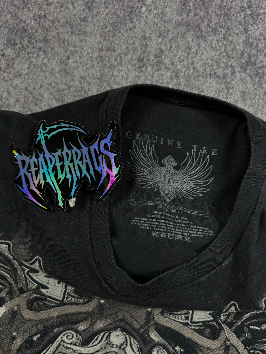 (rare) 2000s winged shirt (XL)