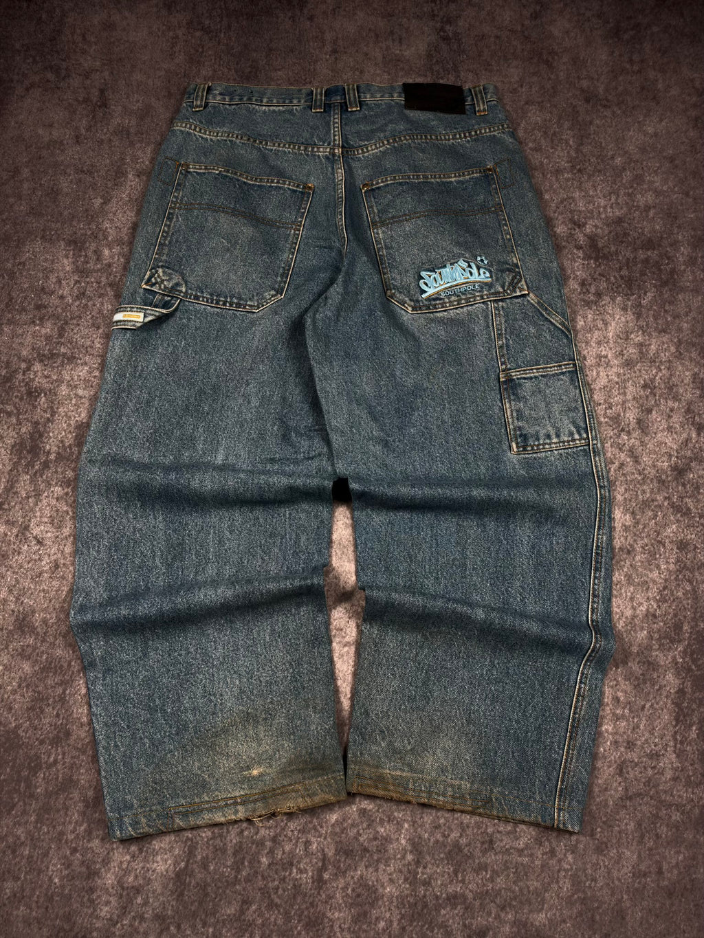 (GRAIL) 2000s EMBROIDERED SOUTHPOLE JEANS (36x29)
