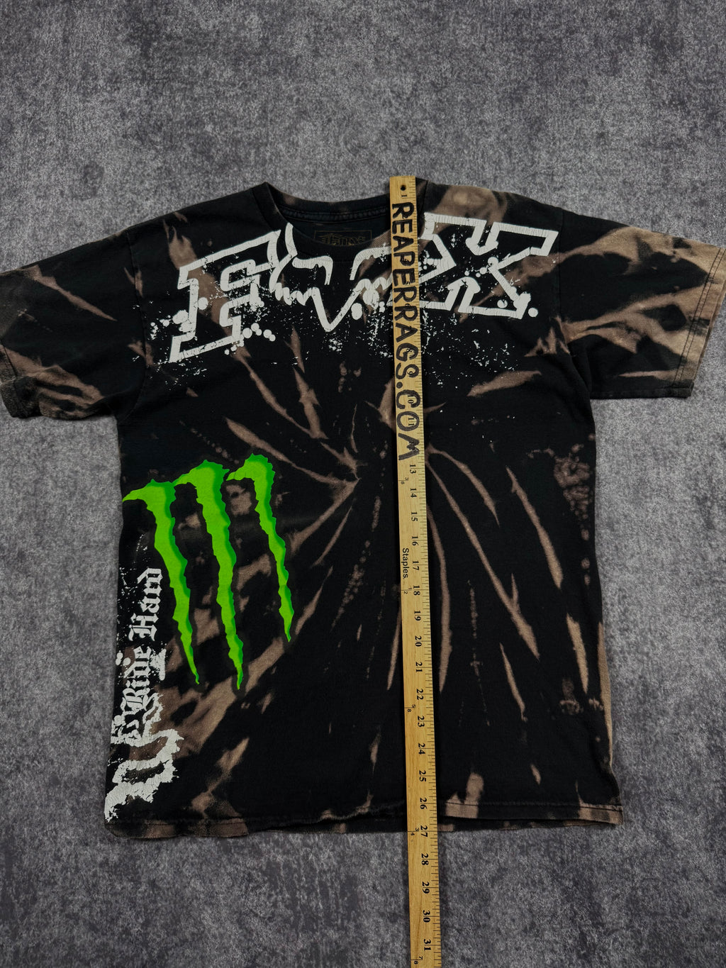 (rare) 2000s monster energy x fox racing shirt (M)