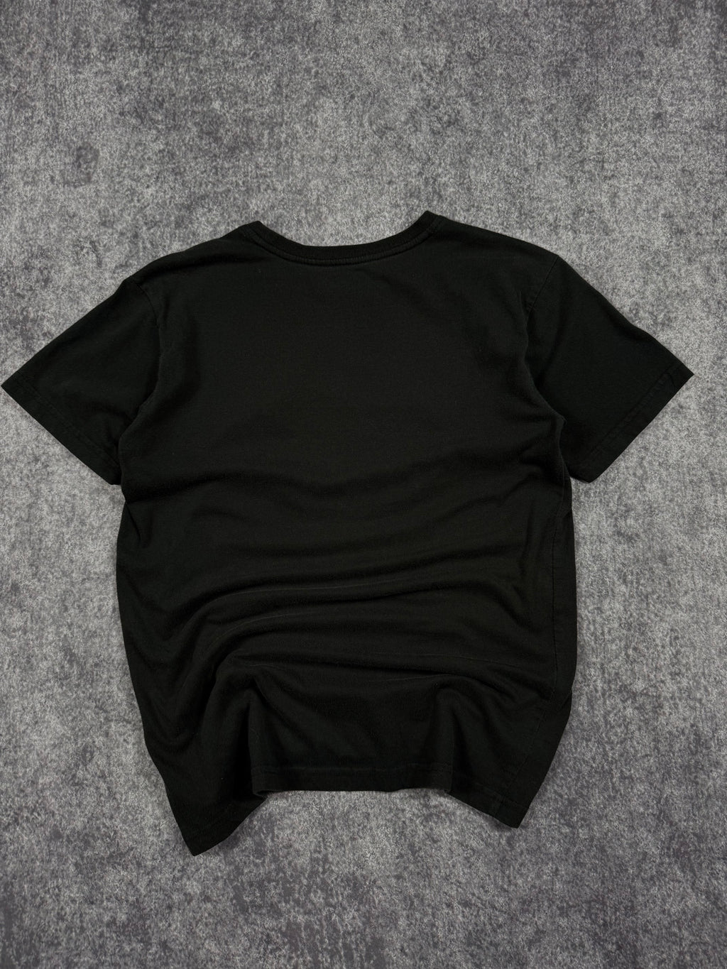 (rare) 2000s tapout shirt (S)