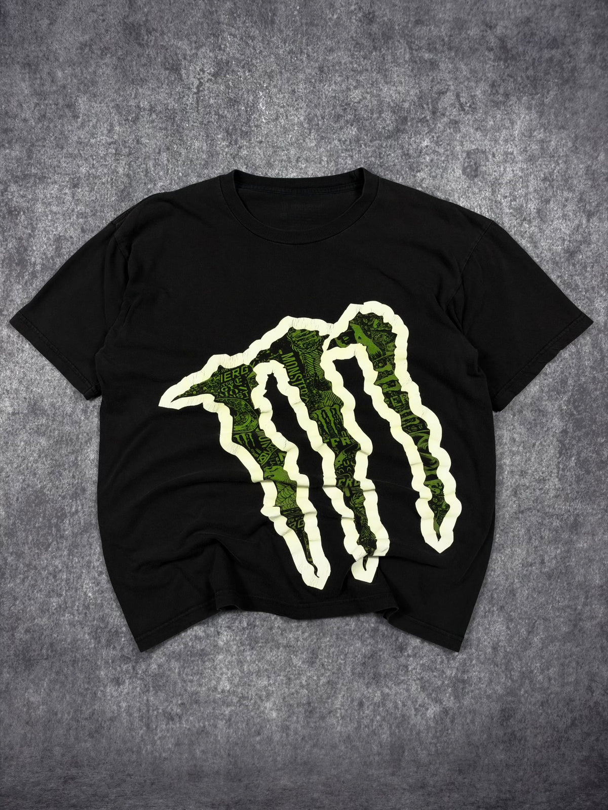 (RARE) 2000s MONSTER ENERGY SHIRT (L)