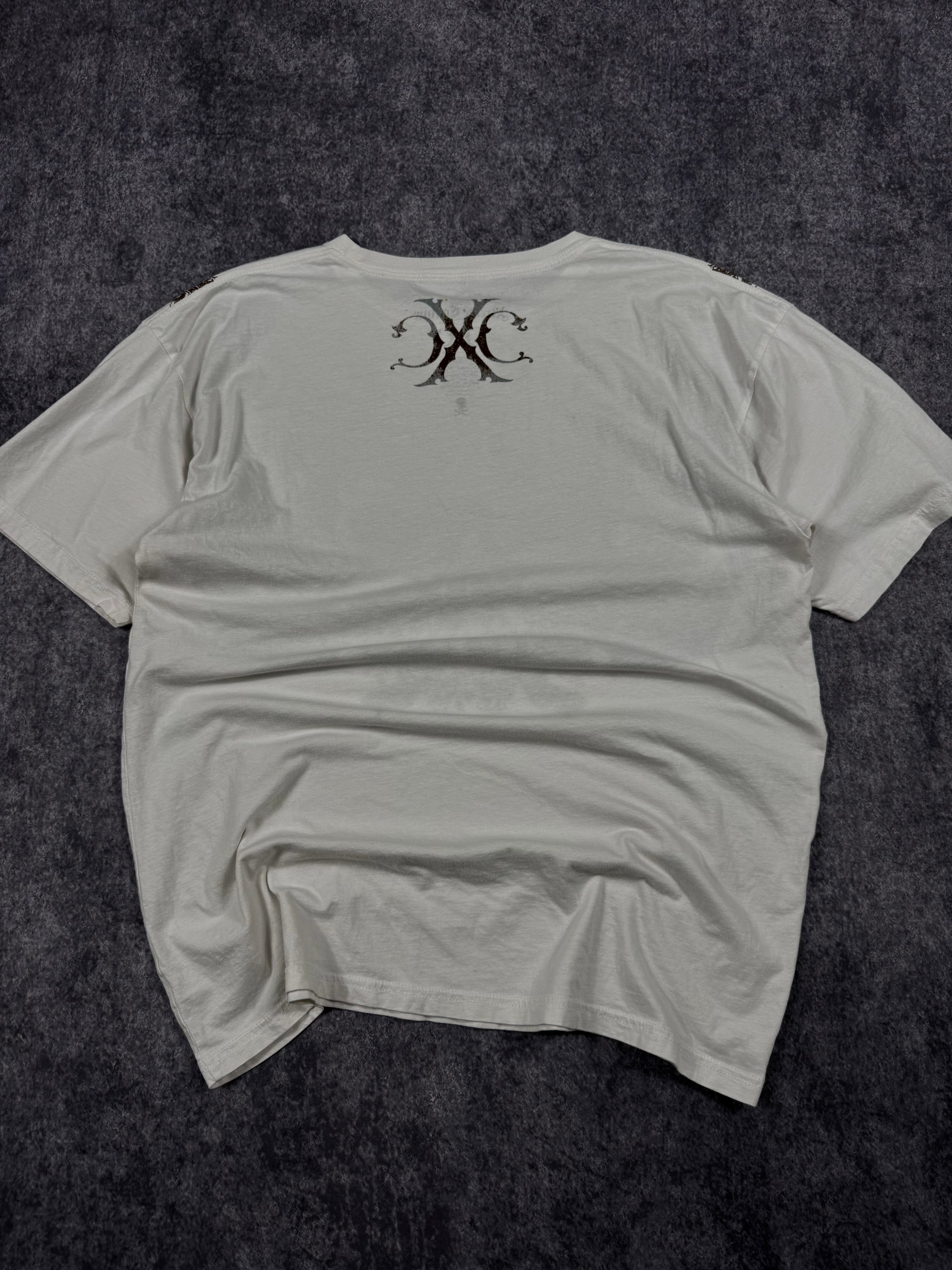 (rare) 2000s xtreme couture shirt (L)