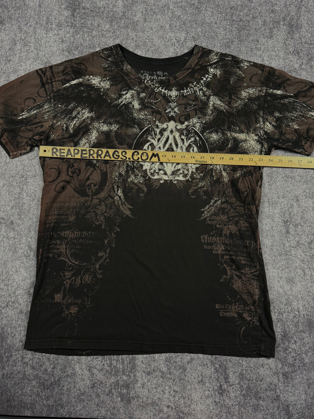 (rare) 2000s archaic x affliction shirt (XL)