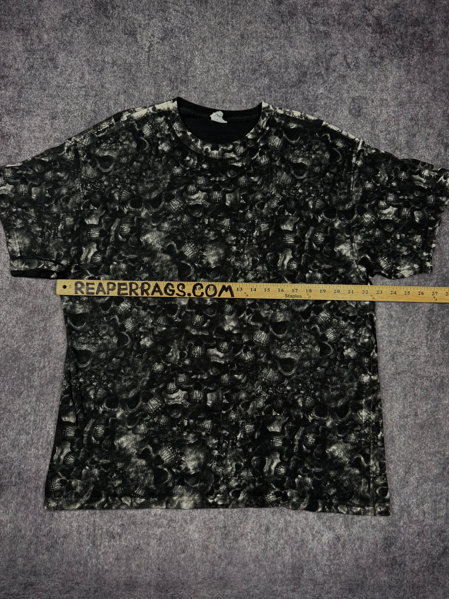 (rare) 2000s skull aop shirt (L)