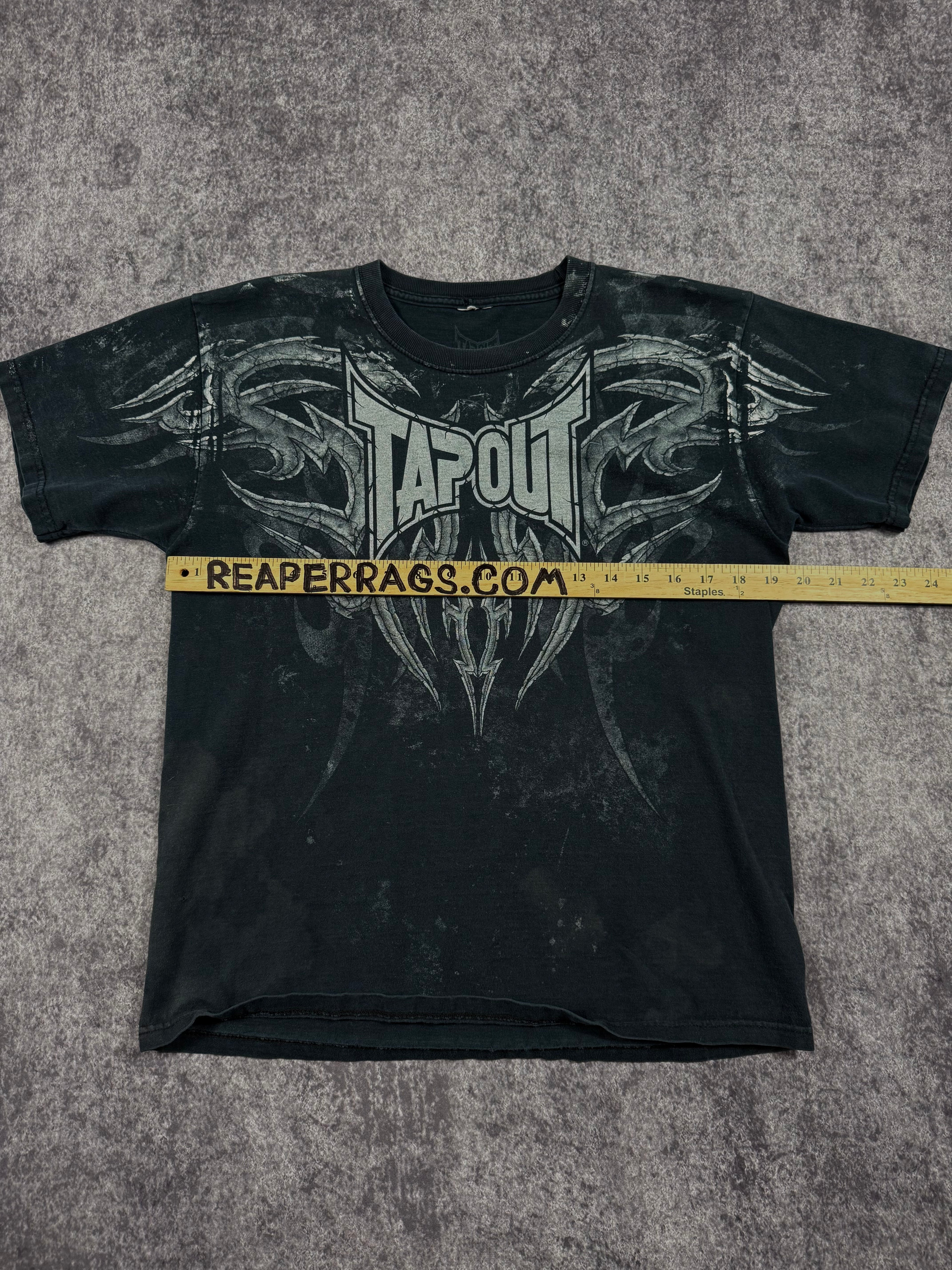 (rare) 2000s tapout shirt (S)