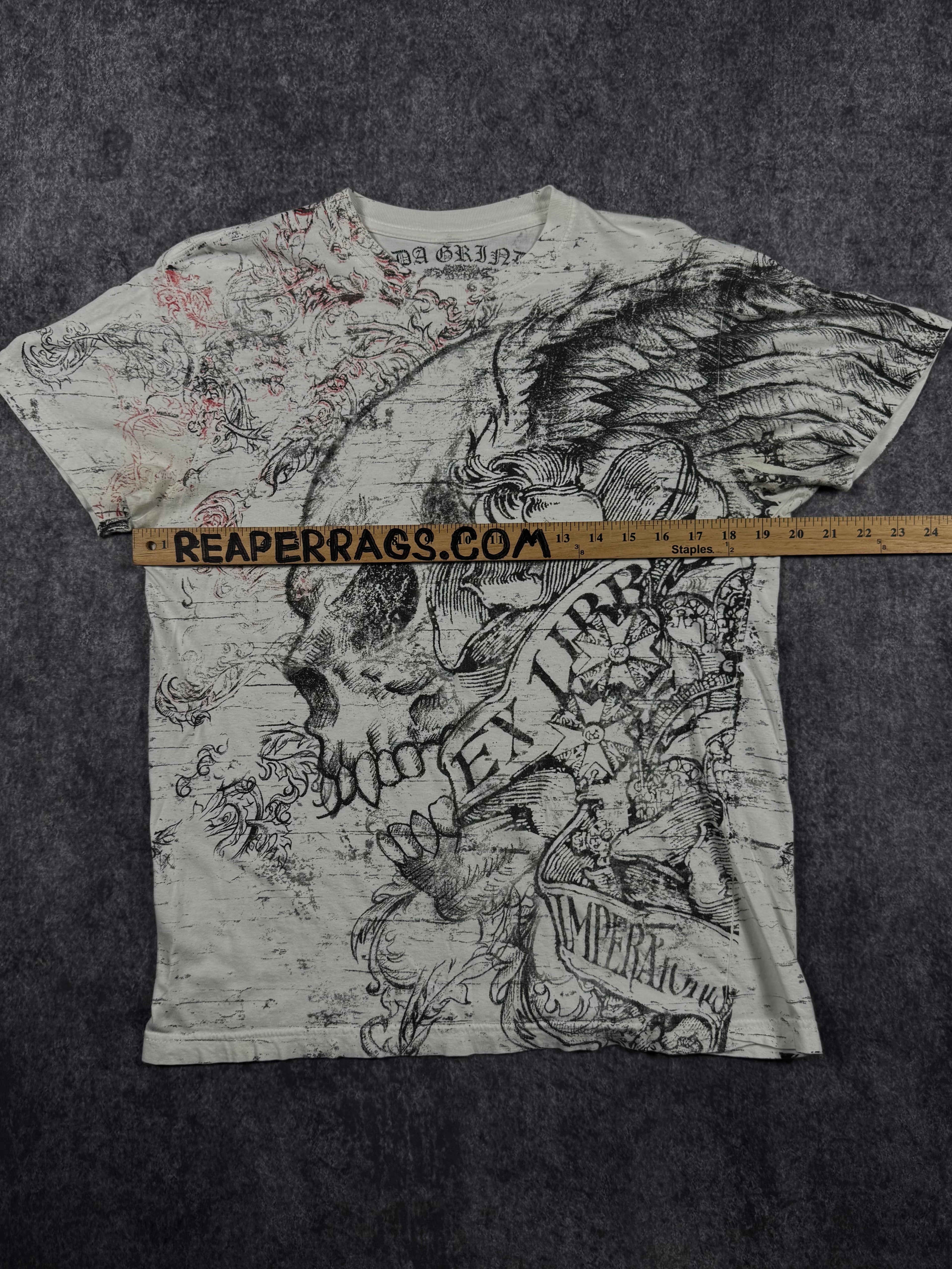 (rare) 2000s winged skull shirt (M)