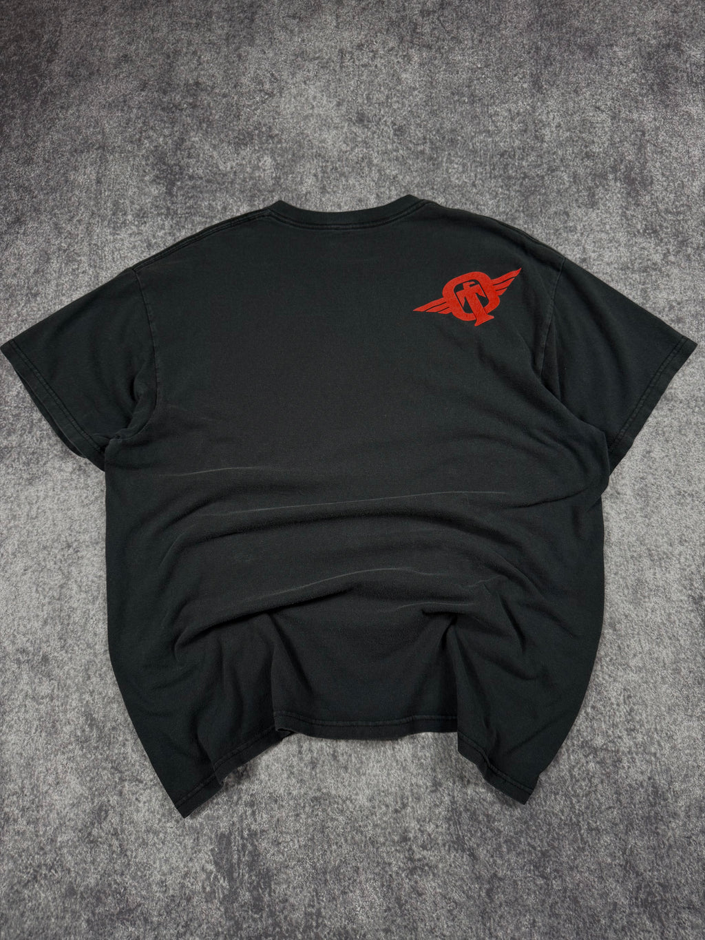 2000s tapout shirt (L)