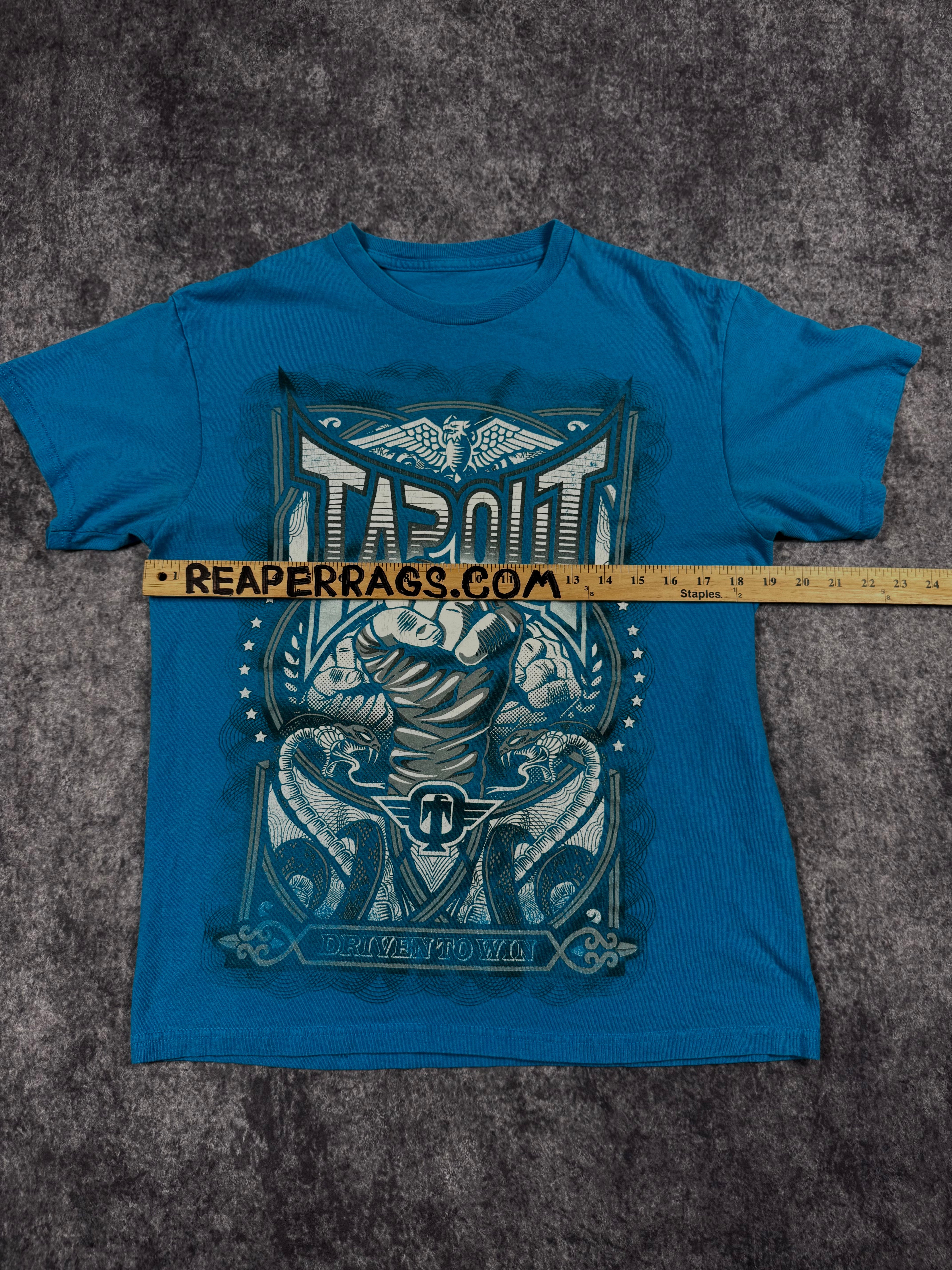 2000s tapout shirt (S)