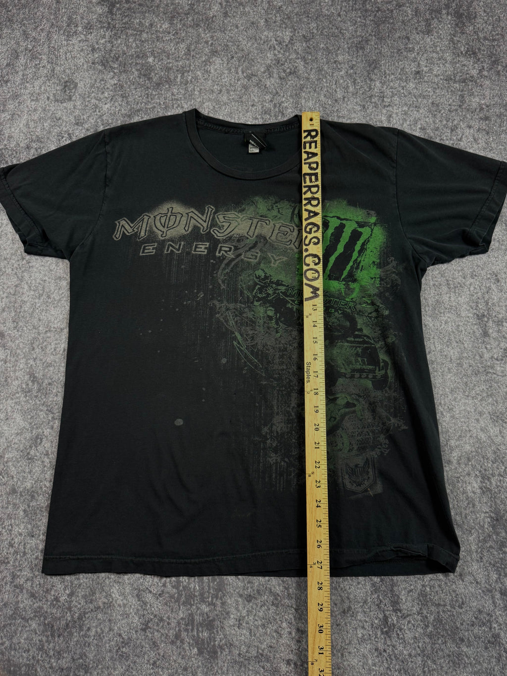 (rare) 2000s monster energy shirt (L)