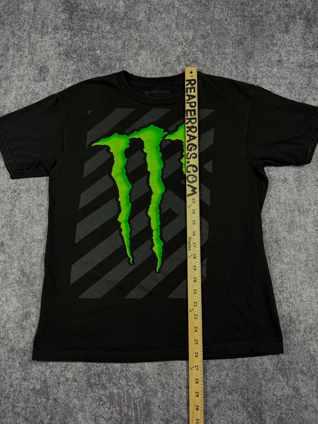 (rare) 2000s monster energy shirt (M)