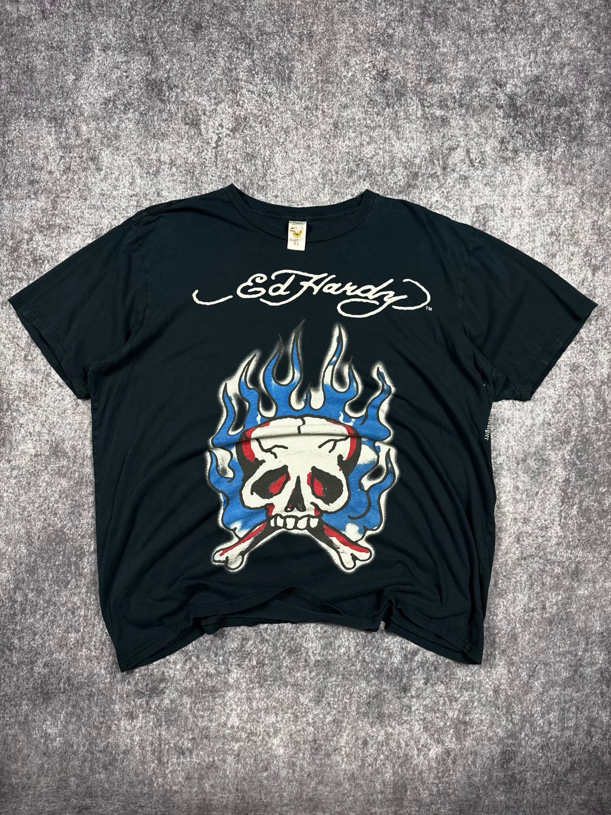 (RARE) 2000S ED HARDY SHIRT (XL)