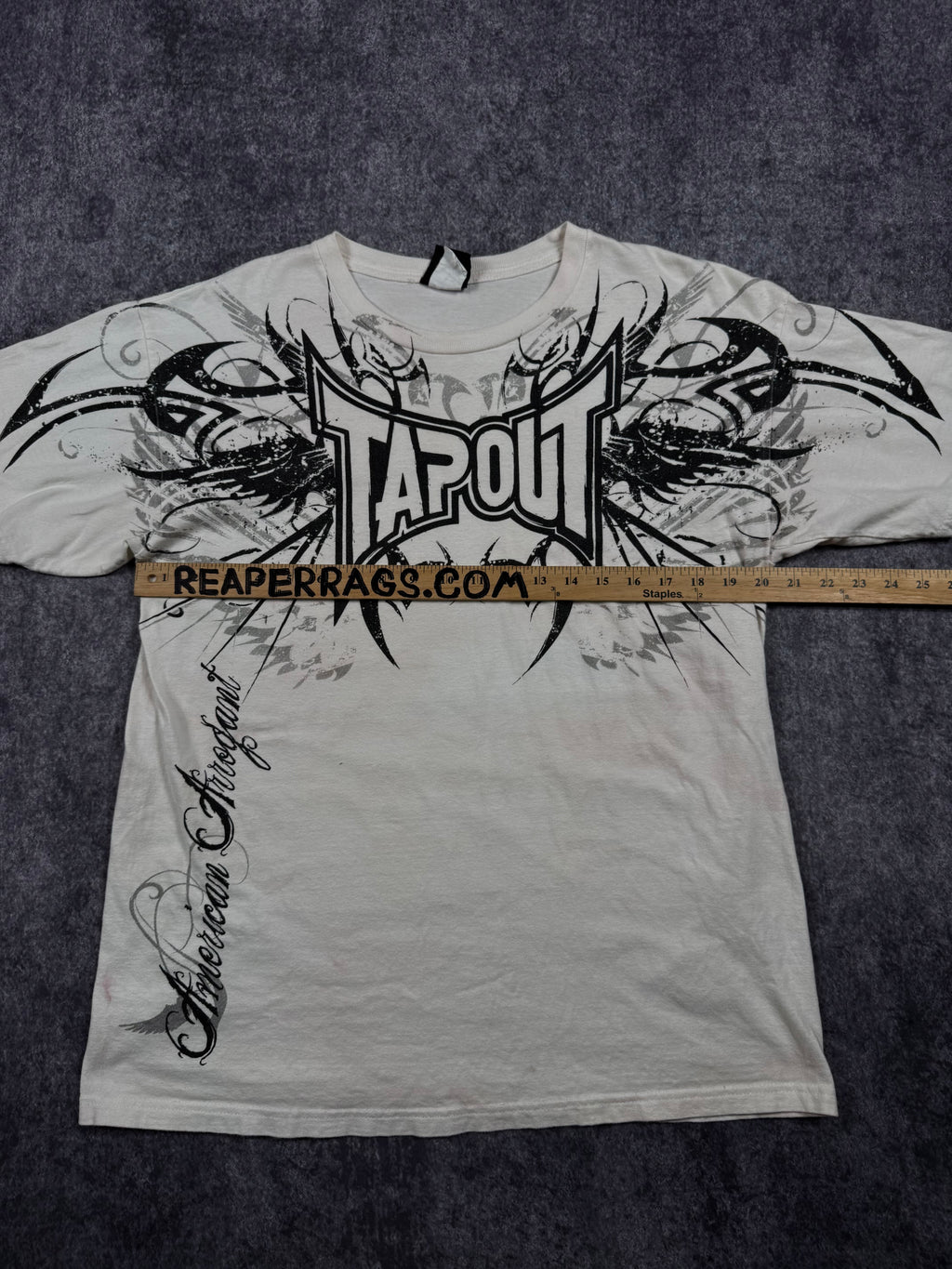 (rare) 2000s tapout shirt (M)