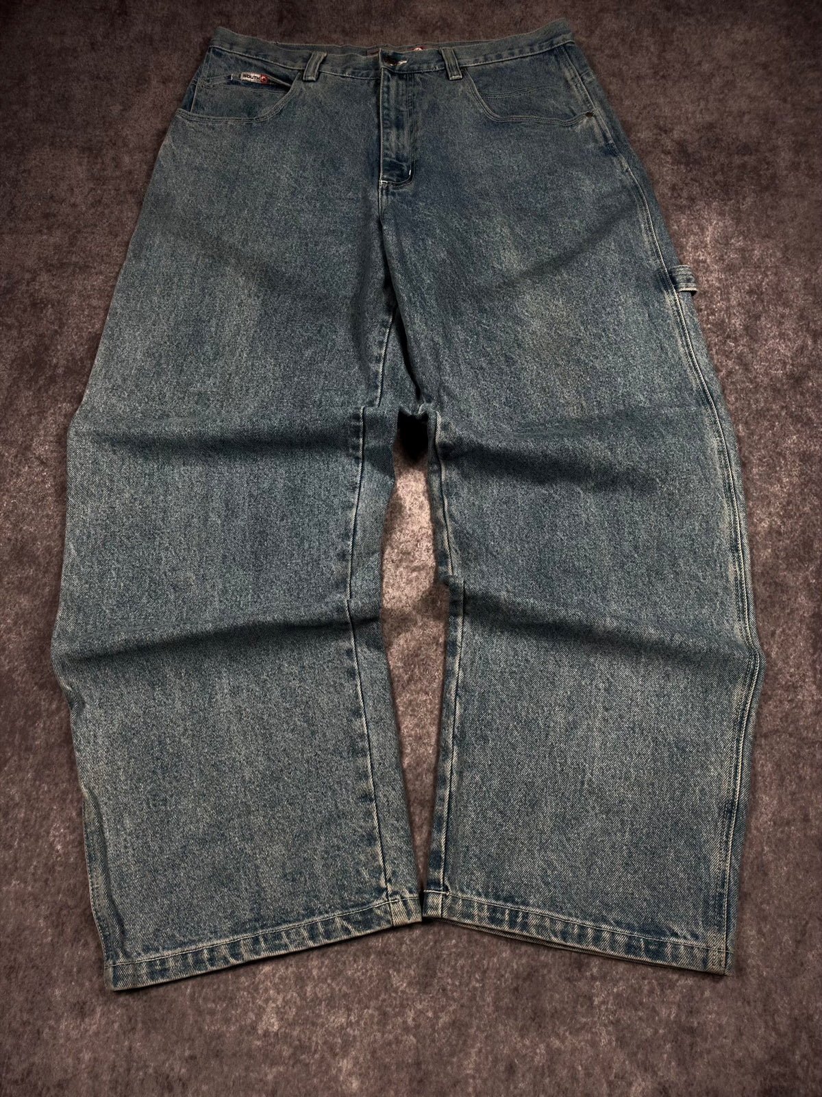 (RARE) 2000s EMBROIDERED SOUTHPOLE JEANS (36x32)