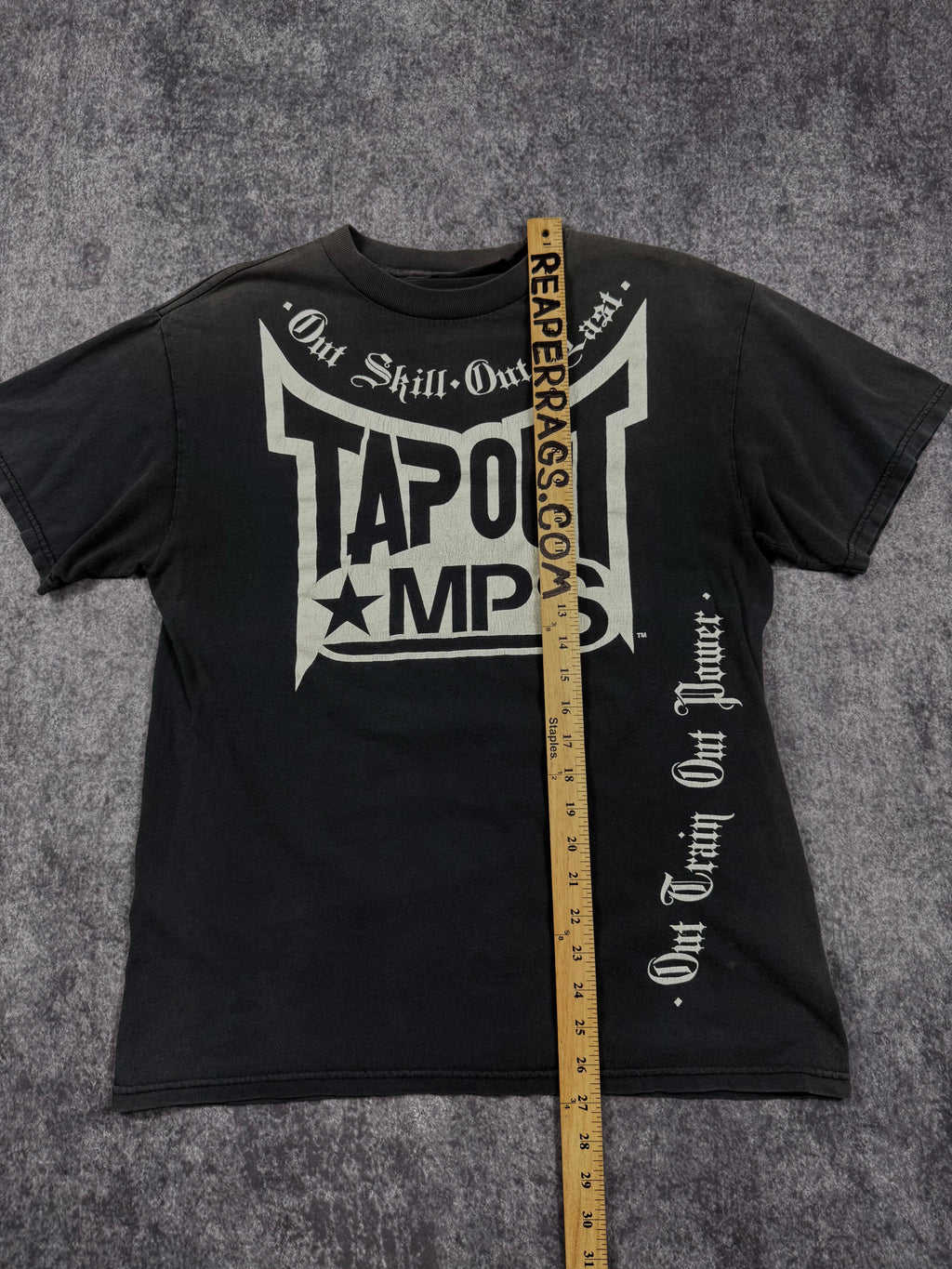 2000s tapout shirt (S)