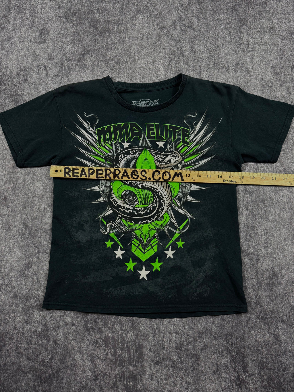 (rare) 2000s mma elite shirt (S)