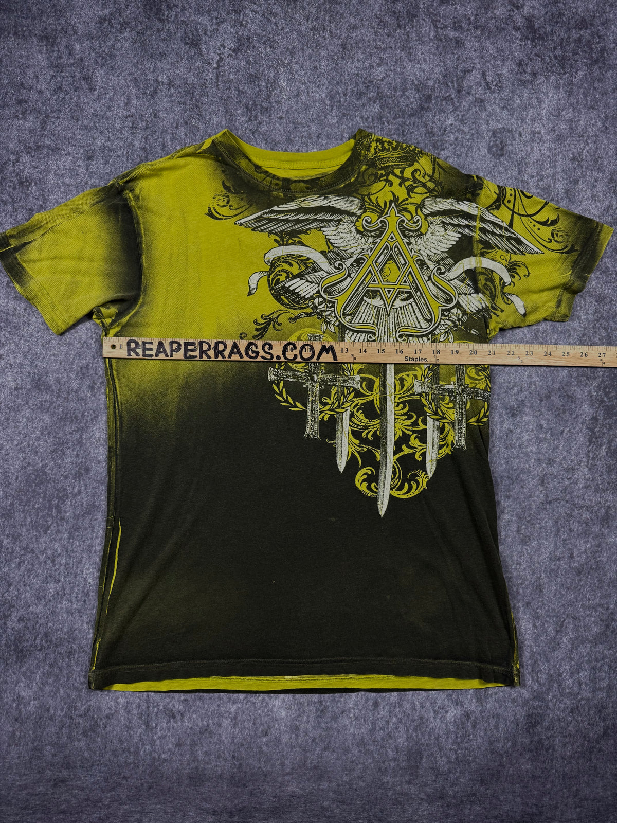 (rare) 2000s archaic x affliction shirt (L)