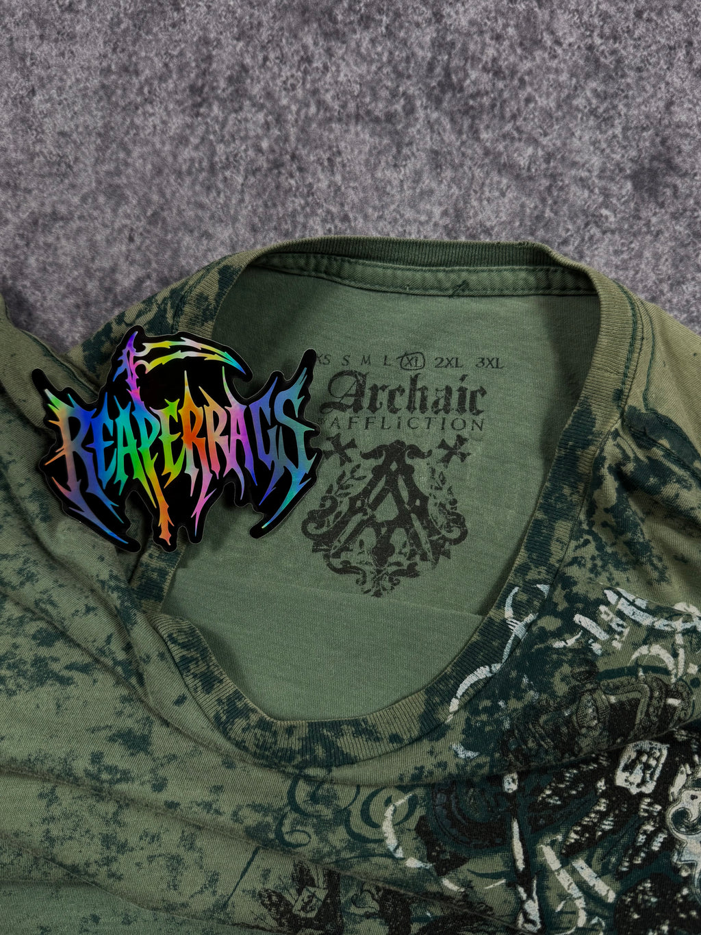 (rare) 2000s archaic x affliction shirt (XL)